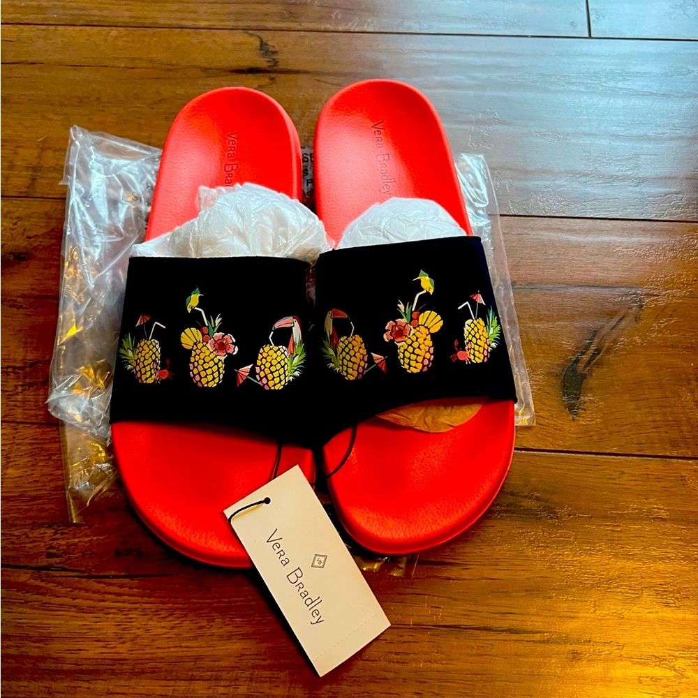 NWT Vera Bradley Toucan Party Beach Slides